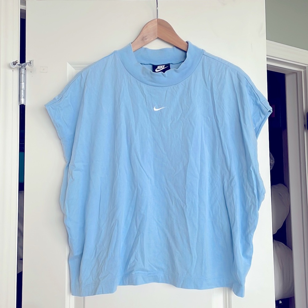 Nike Sleeveless Shirt - Medium